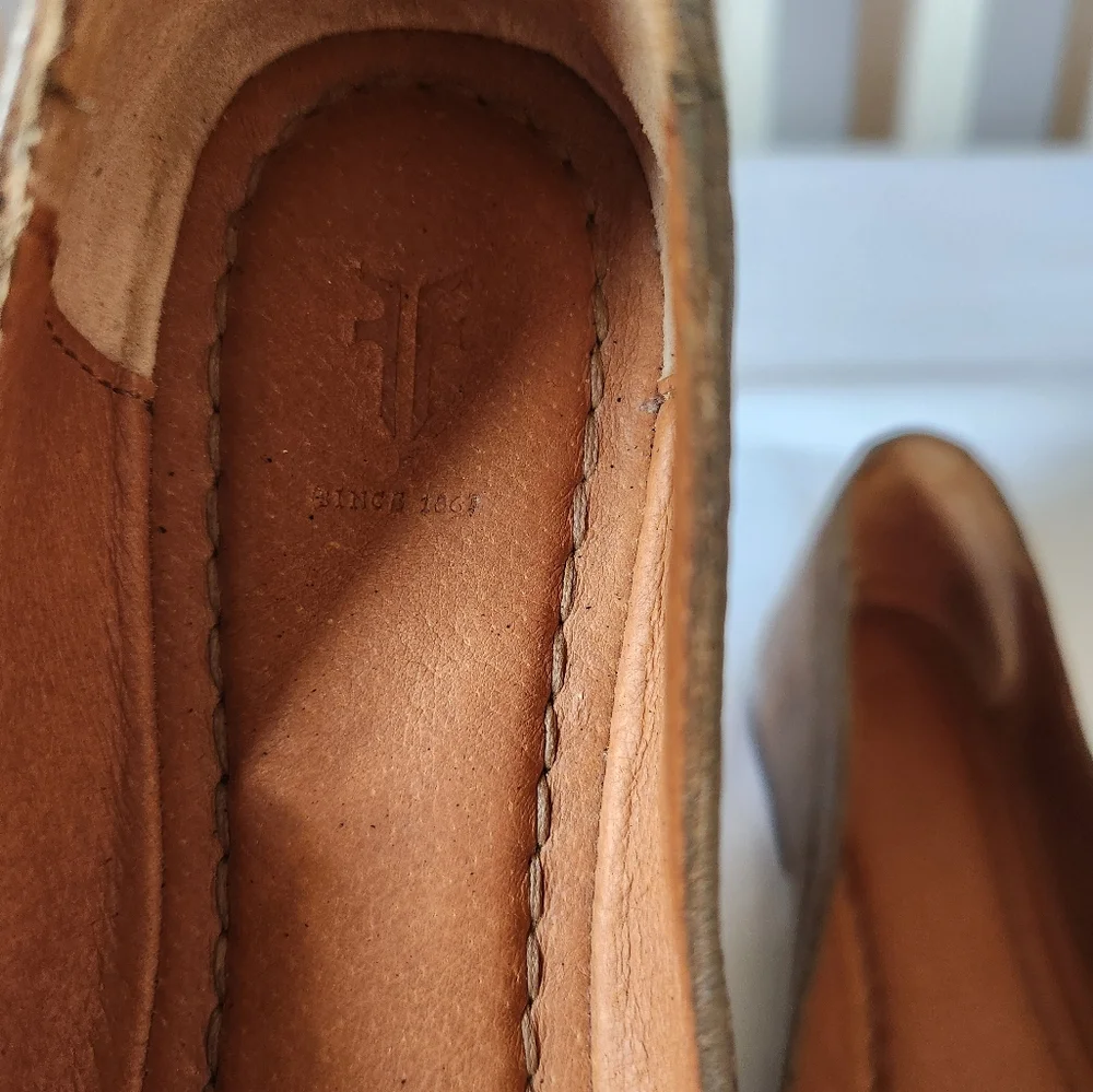 Frye Carson Leather Womens Flats Size 6B Color Sage / Light Brown - Picture 3 of 8